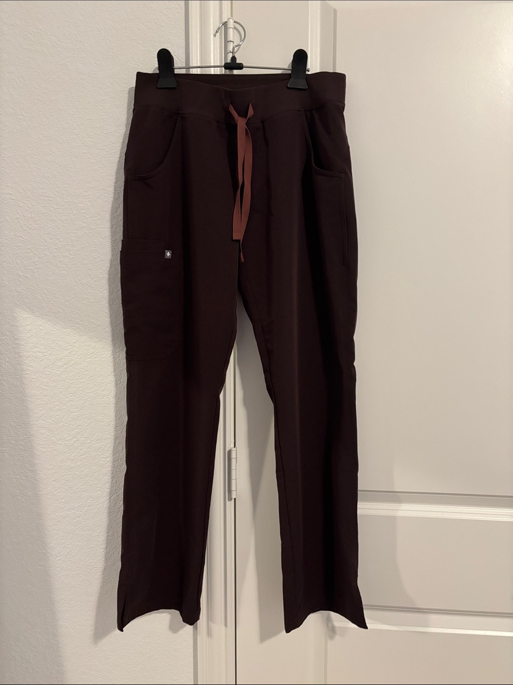 Figs espresso small petite kade cargo